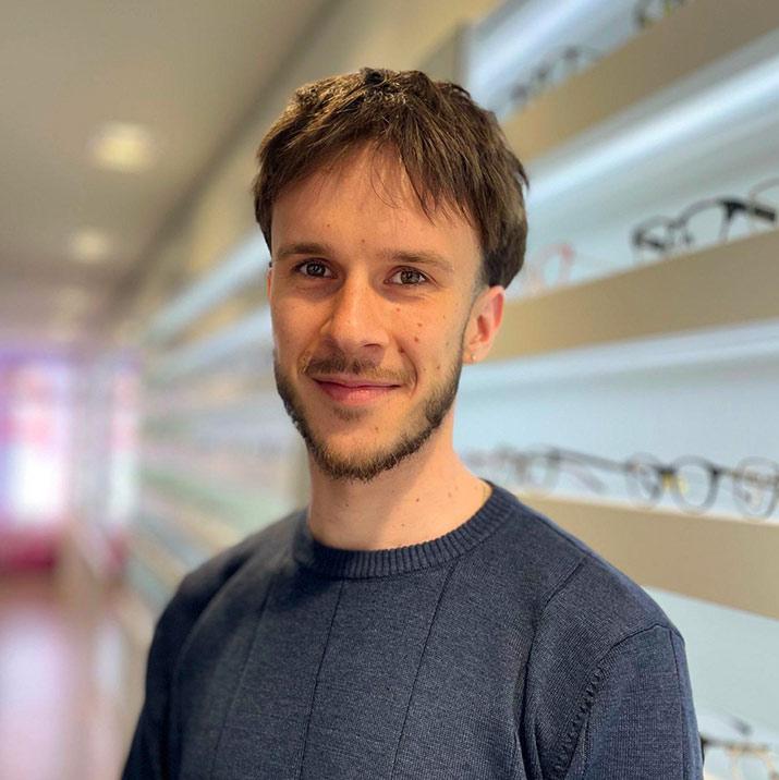 Émilien Bender, opticien